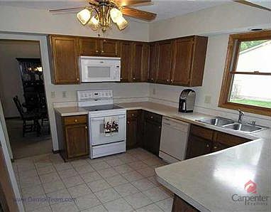2nd image of 7523 Rogers Dr