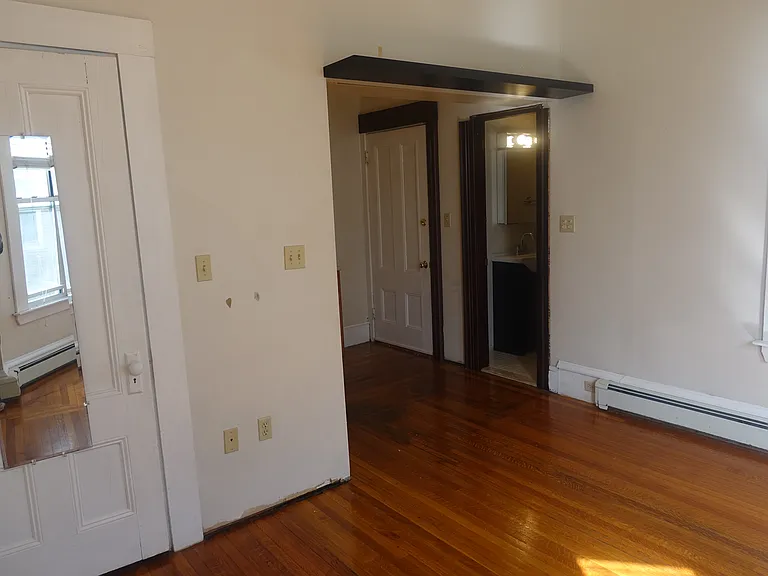 132 Crescent St #2 — Photo 3