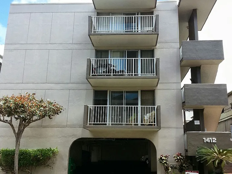 Kewalo St — Photo 15