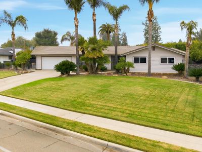 1720 W Barstow Ave, Fresno, CA, 93711