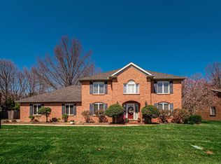 2920 Oak View Ct, Evansville, IN 47711