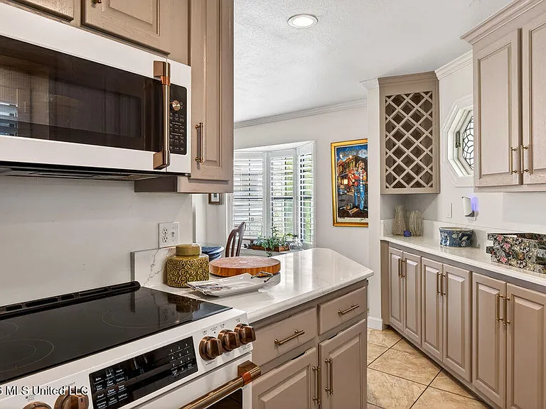 255 E Scenic Dr #G — Photo 22