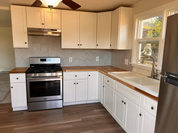 7405 W 93rd Ave, Crown Point, IN 46307