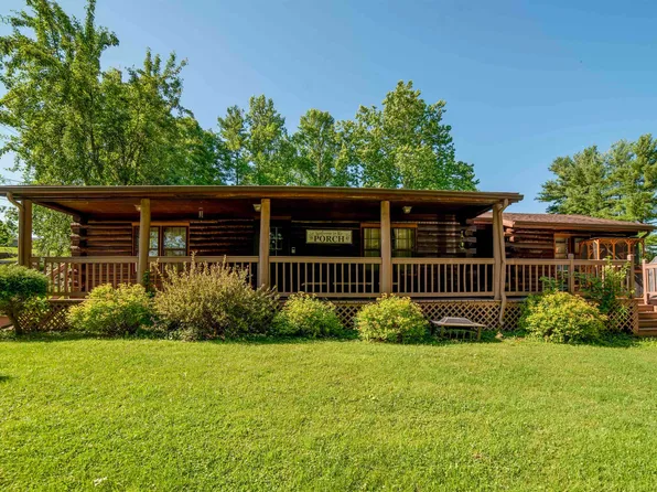 607 S York St, Albion, IN 46701