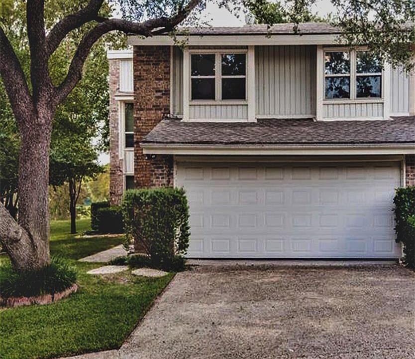 1st image of 2924 Woodcroft Cir