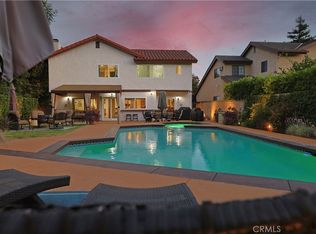 17955 Raymer St, Northridge, CA 91325