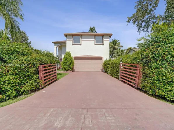 2151 NW 121st Ave, Plantation, FL 33323