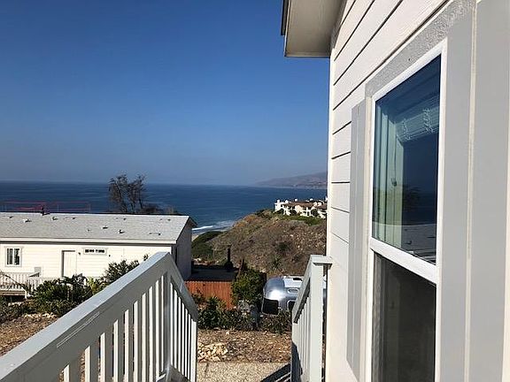 4th image of 7004 Birdview Ave