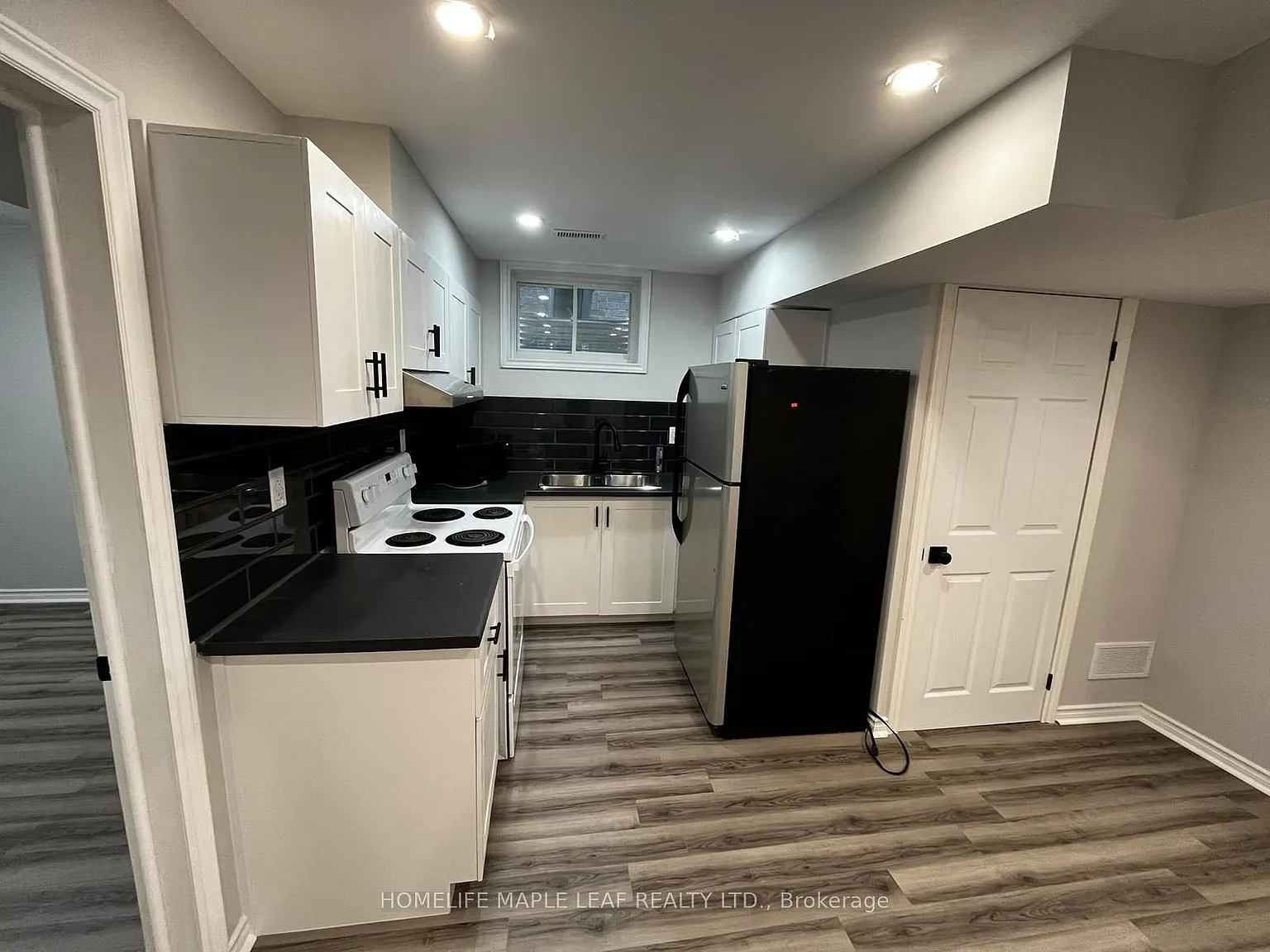 2 bed, $1,800 — Photo 2