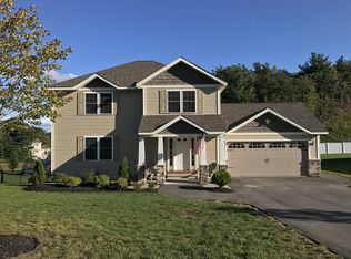 40 Parker Hill Dr, Fitchburg, MA 01420