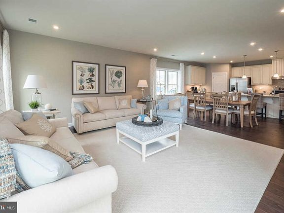 4th image of 36048 Blackfin Dr #7