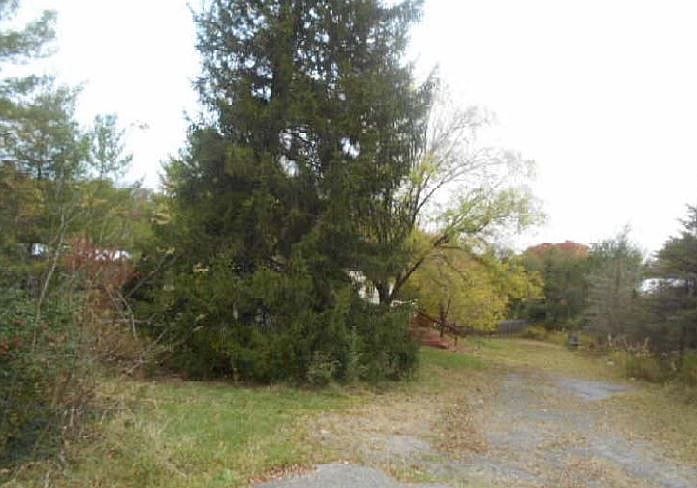 2nd image of 2940 Peppers Ferry Rd