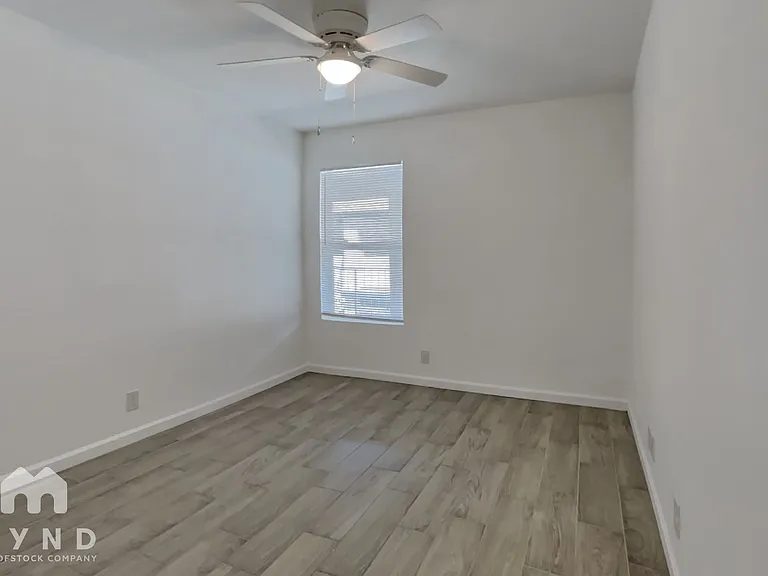 6657 W Ocotillo Rd #202 — Photo 8