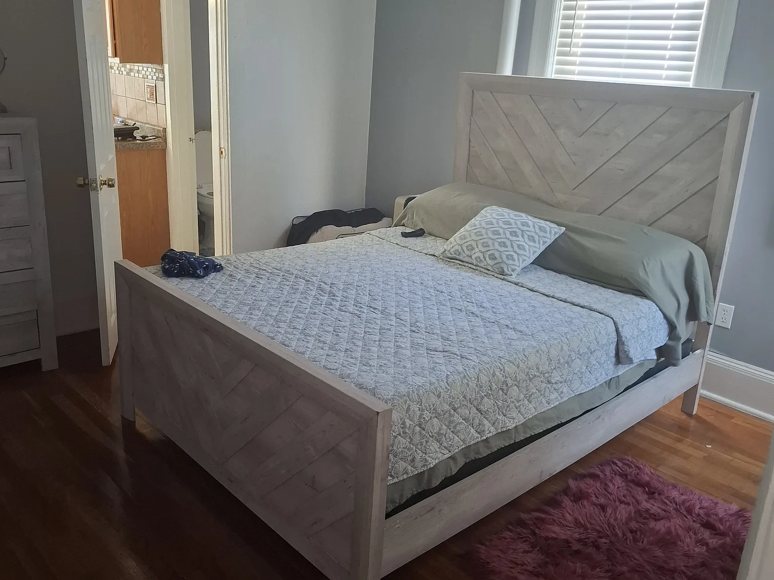 3 bed, 1700 sqft, $1,700 — Photo 3