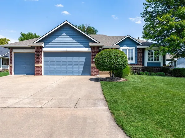 818 Streamside Ln, Clearwater, KS 67026