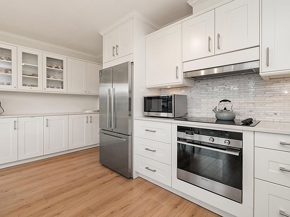 5th image of 6001 Promontory Rd #80