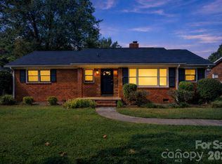 1227 Barkley Rd, Charlotte, NC 28209