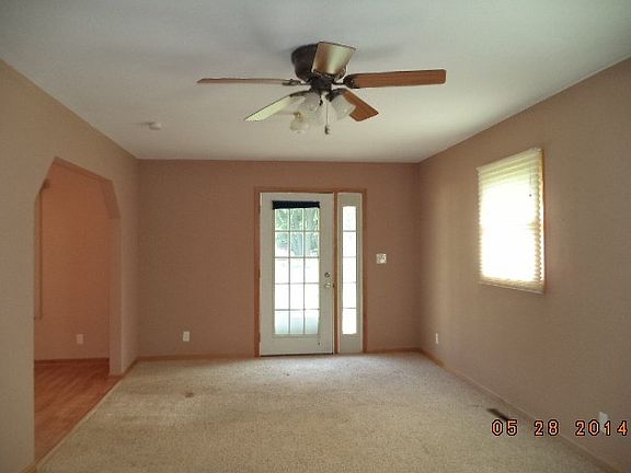 3rd image of 9716 Petunia Dr