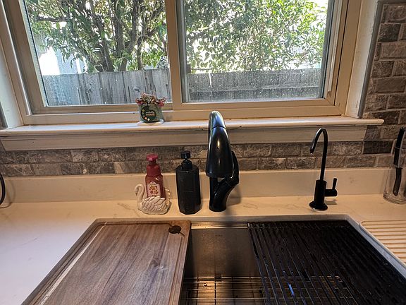 Bespoke modern kitchen sink