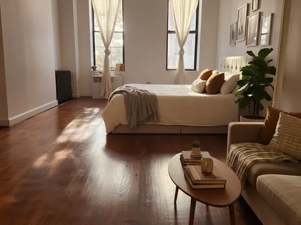 530 West 46th Street image 1 of 4