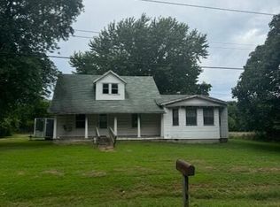 3011 N Neergard Ave, Springfield, MO 65803