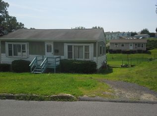 806 Main St, Edwardsville, PA 18704
