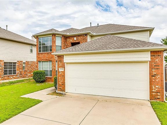 3rd image of 2620 Prospect Hill Dr