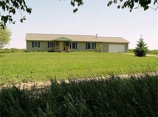 6522 Crooked Lake Rd, Brighton, MI 48116