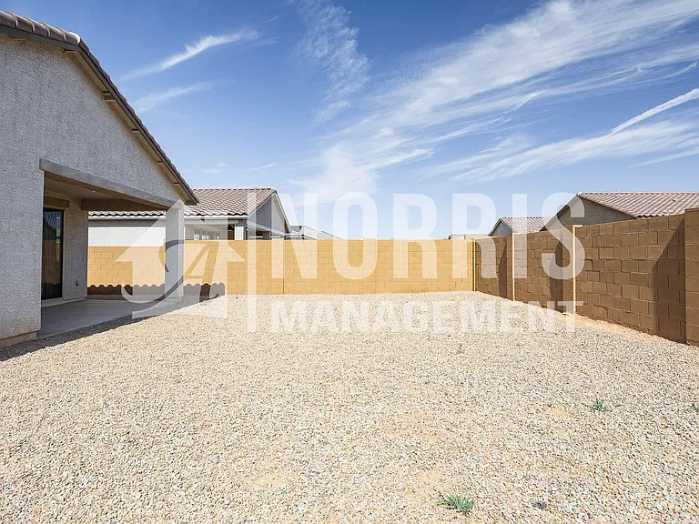 336 E Hawaii Dr — Photo 37