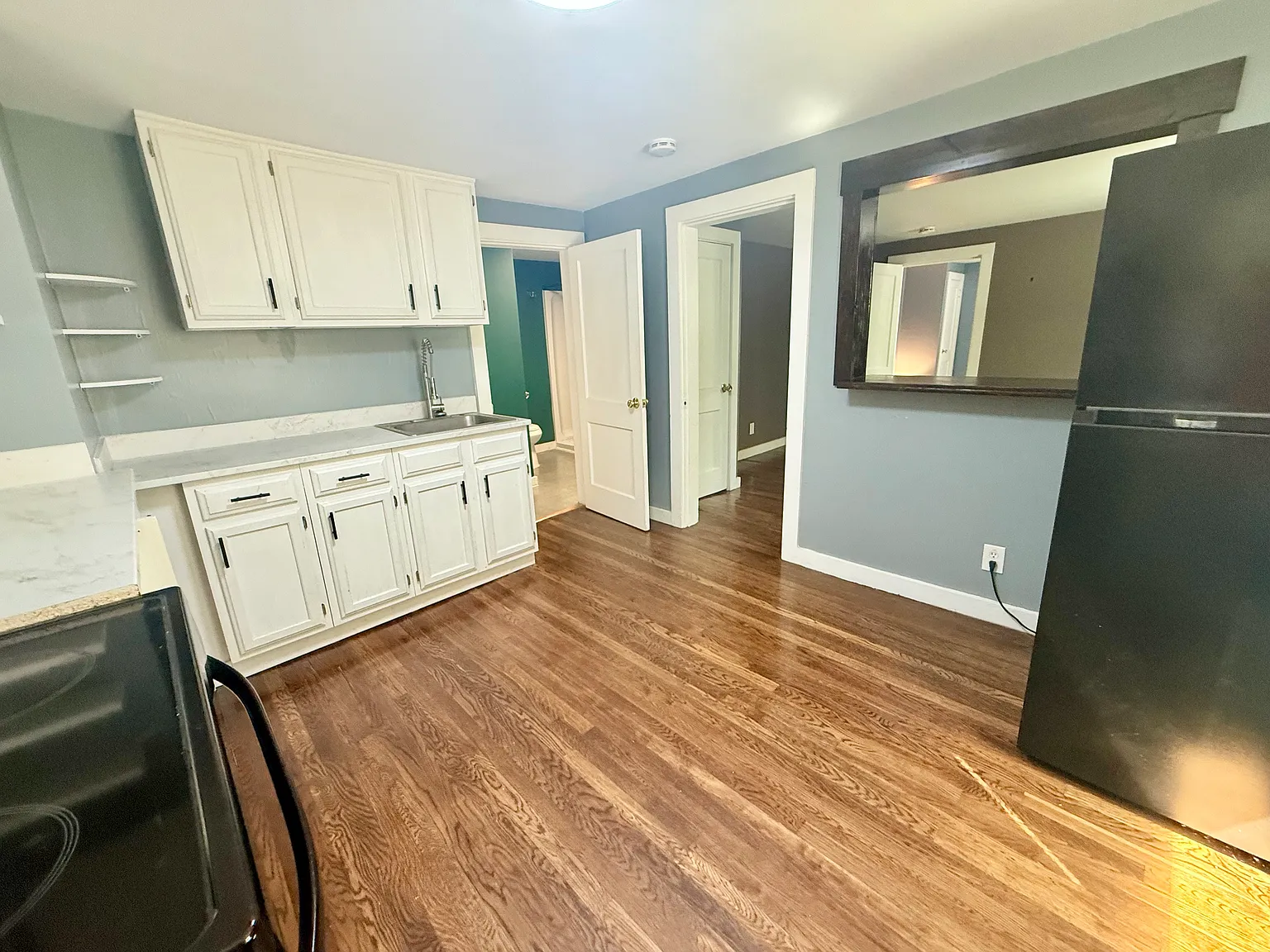 1 bed, $2,100 — Photo 3
