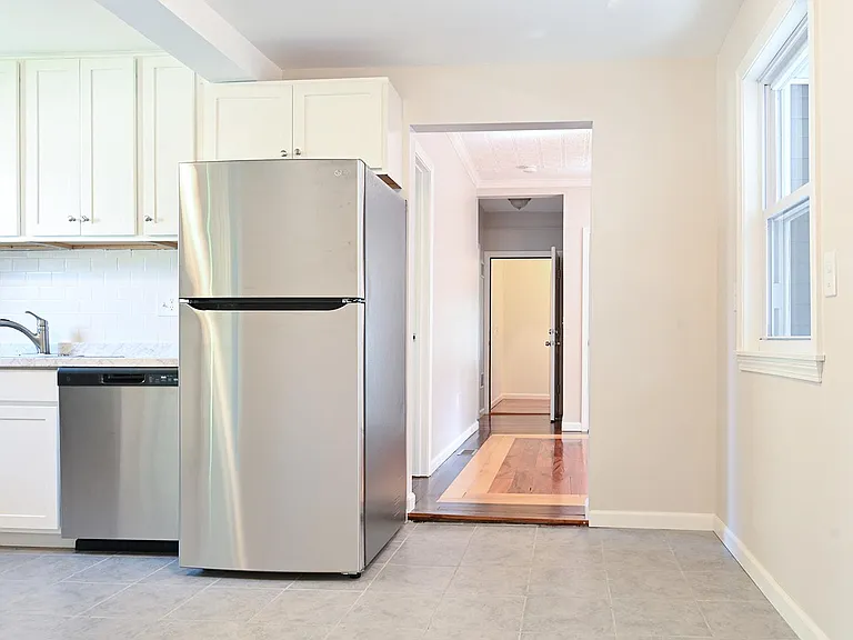 22 Chestnut St #1 — Photo 6