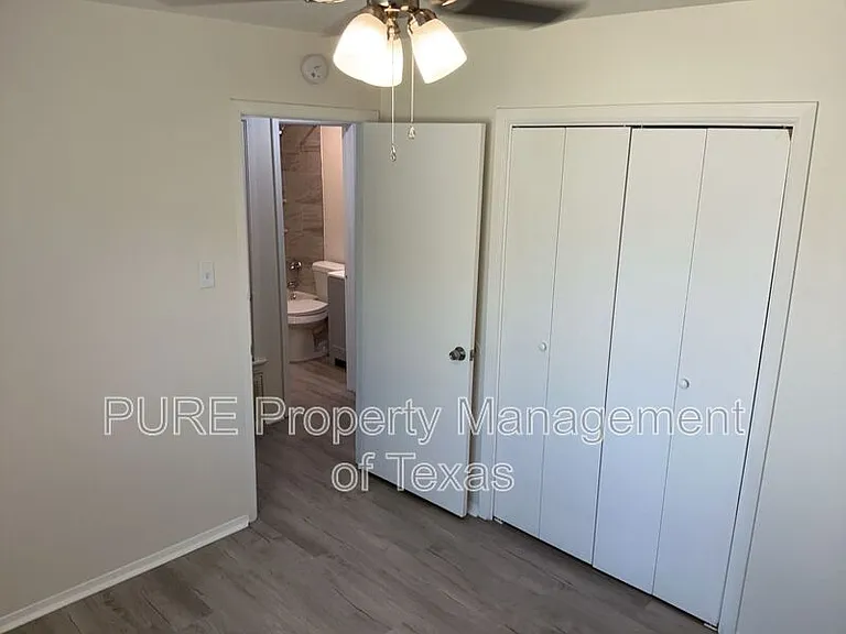 417-418 Parkhill Cv #417 — Photo 10