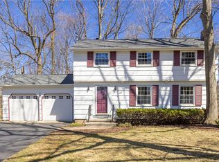 228 Dohrcrest Dr, Rochester, NY 14612