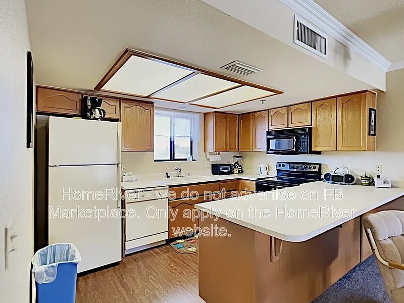 1 bed, 1.0 bath, 718 sqft, $1,295 — Photo 4