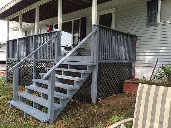 New painted deck and stairs