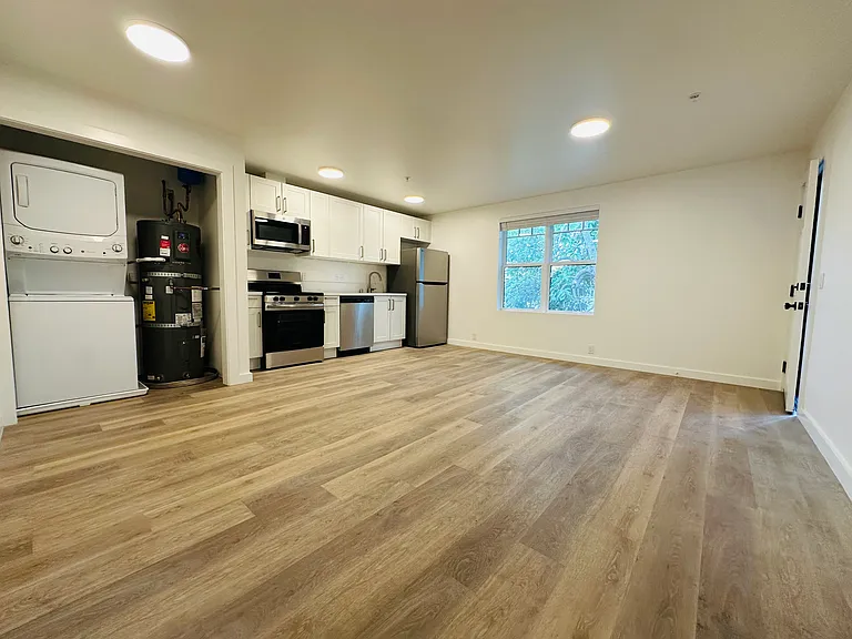 210 S Voluntario St #7 — Photo 3