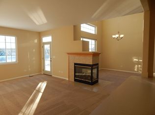 351 Larsdotter Ln, Geneva, IL 60134