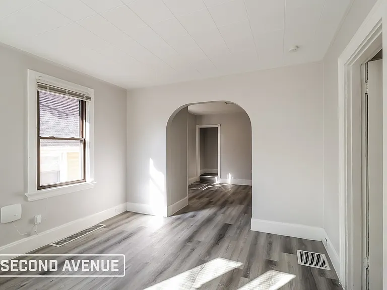 1607 Minion Ave — Photo 3