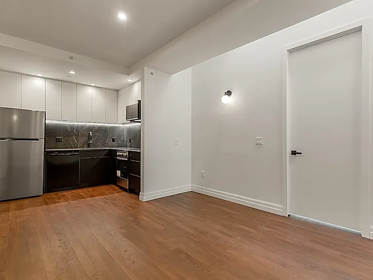 107 Court St #101 — Photo 25
