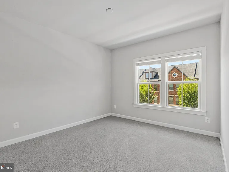 22266 Philanthropic Dr — Photo 39