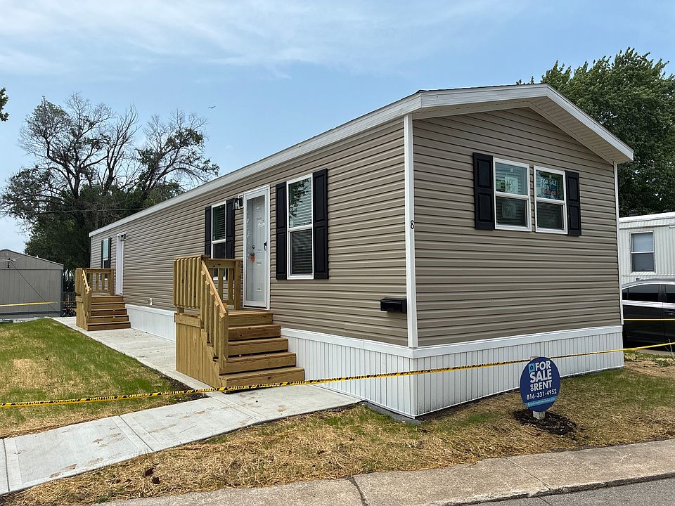 1st image of 8 Honeysuckle Ln