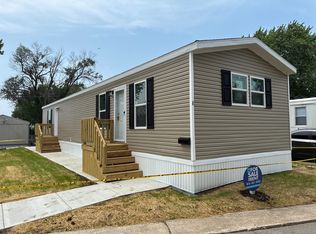 8 Honeysuckle Ln, Belton, MO 64012