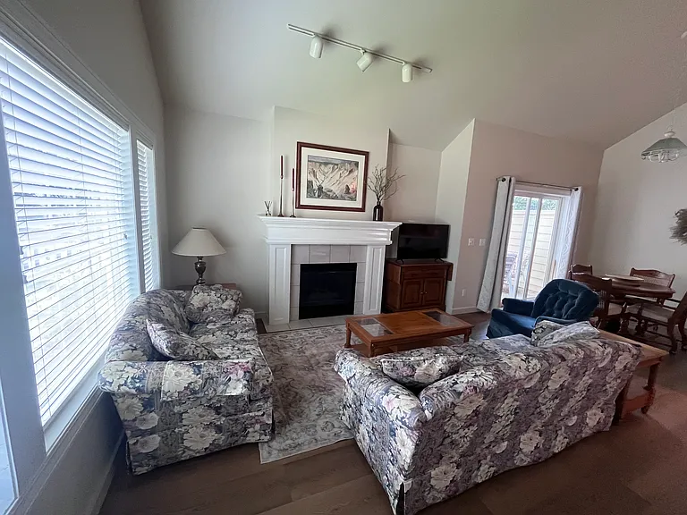 133A E Alderson St — Photo 4