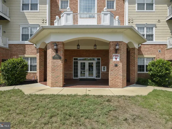 8535 Veterans Hwy Unit 319, Millersville, MD 21108