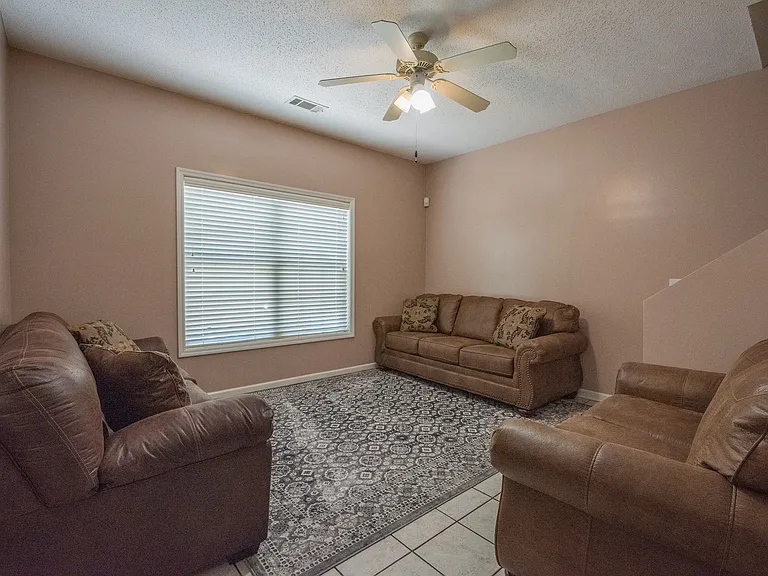 1432 S Donahue Dr #B — Photo 10