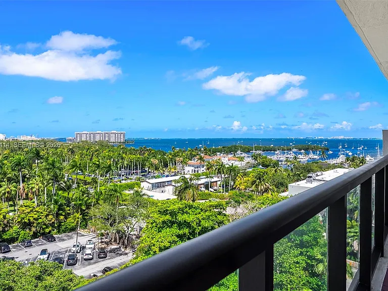 2575 S Bayshore Dr #11B — Photo 23