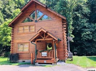 323 Caney Creek Rd, Pigeon Forge, TN 37863