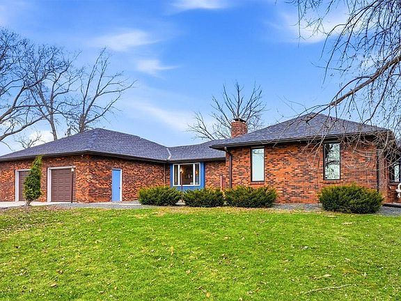 4th image of 9425 Edgebrook Dr