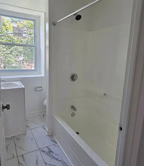 1624 Lyle Ct — Photo 9