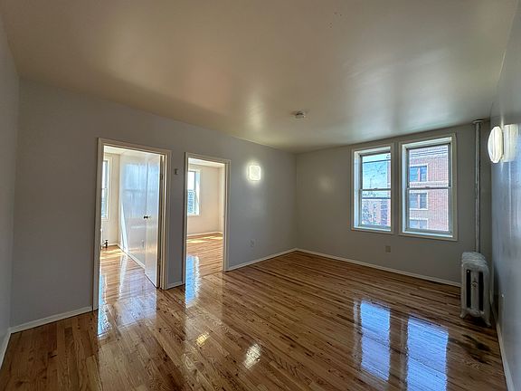 5th image of 6611 Broadway #4IE